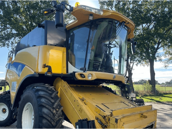 Комбайн New Holland CX 880 (2005)