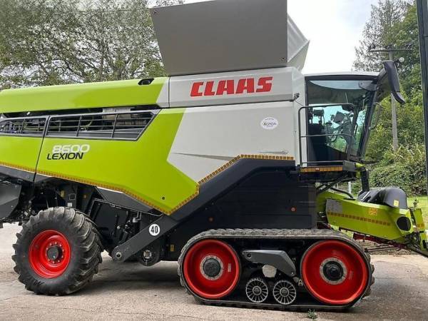 Комбайн Claas Lexion 8600TT (2023)
