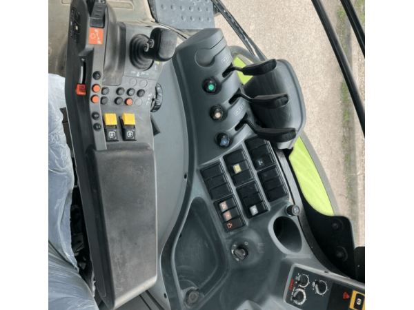 Трактор Claas Axion 850 (2020)