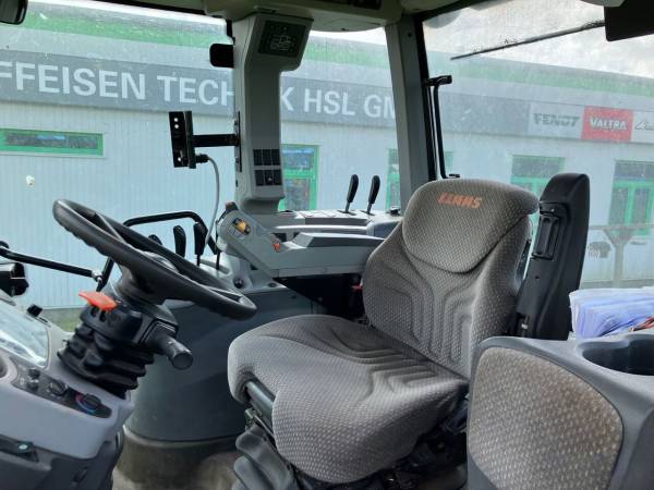 Трактор Claas Axion 850 (2011)
