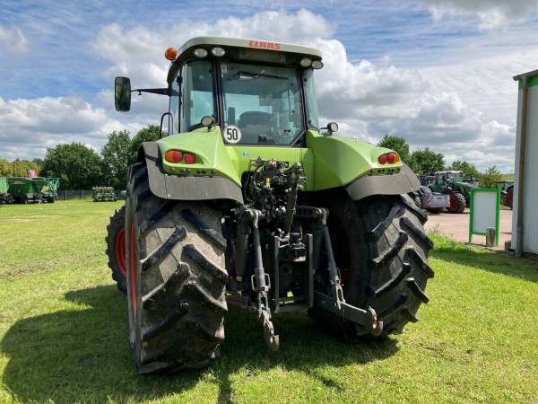 Трактор Claas Axion 850 (2011)