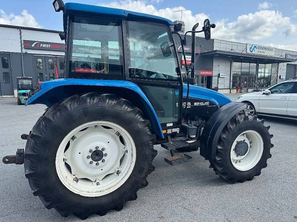 Трактор New Holland 5635 (1997)