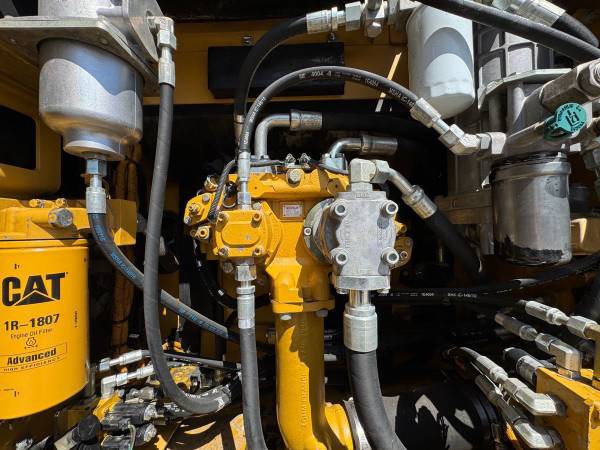 Екскаватор Caterpillar 329D LN (2009)