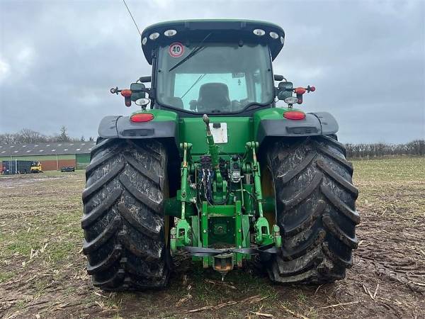 Трактор John Deere 8335R (2014)