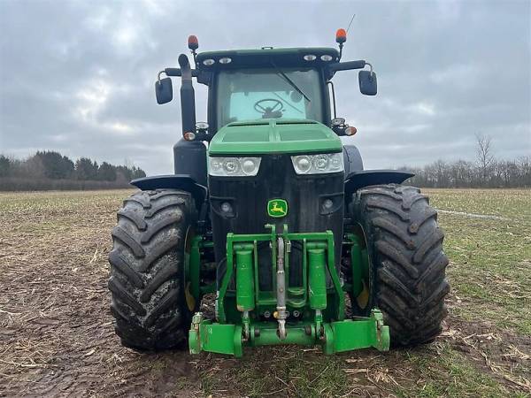 Трактор John Deere 8335R (2014)