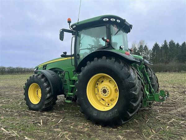 Трактор John Deere 8335R (2014)