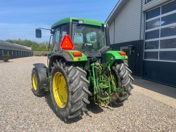 Трактор John Deere 6300 (1992)
