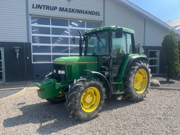 Трактор John Deere 6300 (1992)