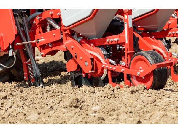 Пневматична сівалка анкерного типу, 4 рядна, без добрив