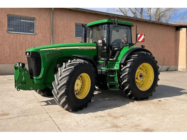 Трактор John Deere 8320 (2003)