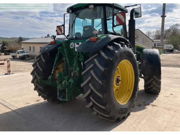 Трактор John Deere 8320 (2003)