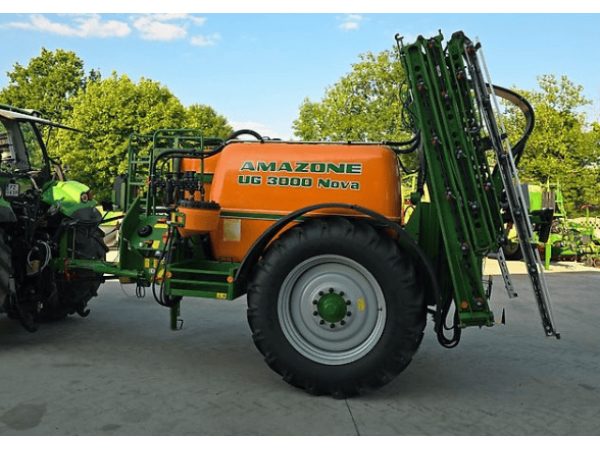 Причіпний обприскувач Amazone UG 3000 Nova (2005)