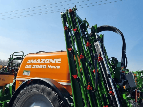 Причіпний обприскувач Amazone UG 3000 Nova (2005)