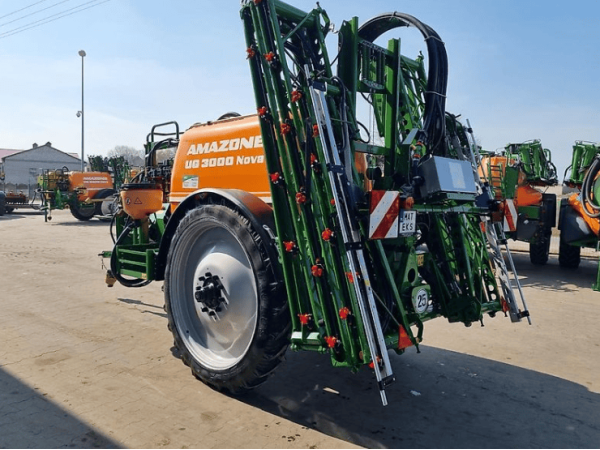 Причіпний обприскувач Amazone UG 3000 Nova (2005)