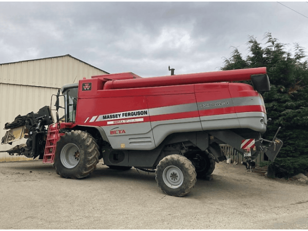 Комбайн Massey Ferguson 7270 (2005)