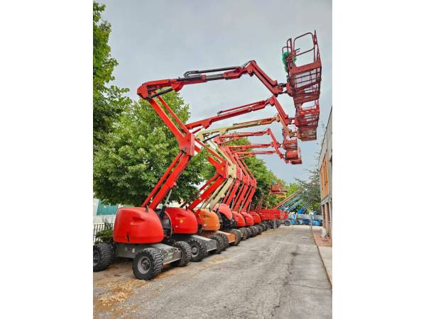 Підйомник JLG 450 AJ (2007)