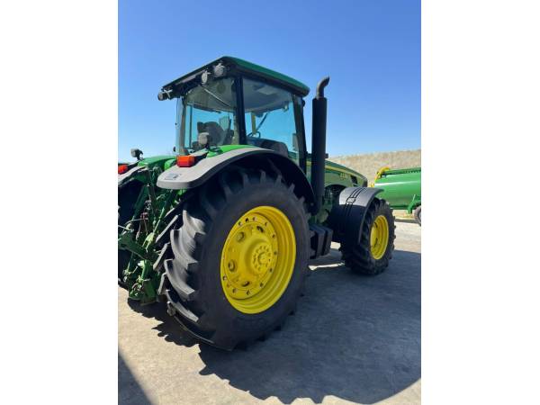 Трактор John Deere 8230 (2007)