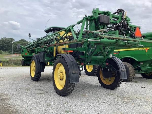 Обприскувач John Deere R4030 (2016)