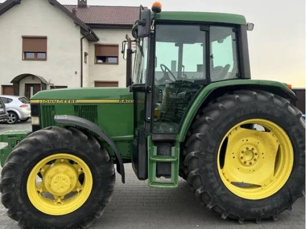Трактор John Deere 6400 (1994)