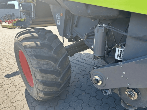 Комбайн Claas Lexion 540 (2005)