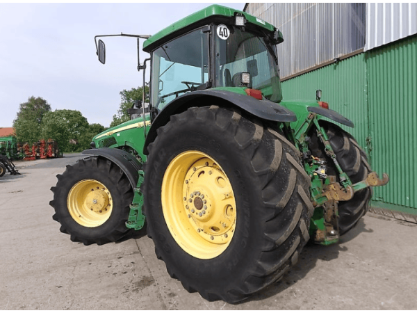 Трактор John Deere 8520 (2007)
