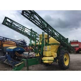 Причіпний обприскувач John Deere 832 SE (2004)