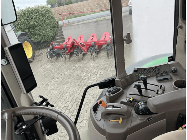 Трактор John Deere 6120M (2021)