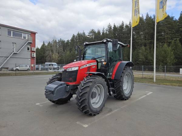 Трактор Massey Ferguson 5711M (2022)