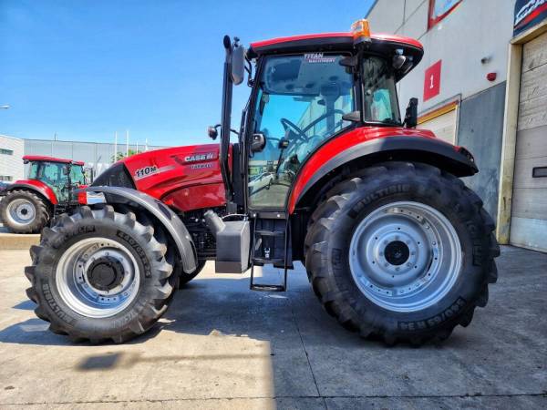 Трактор Case IH Farmall M 110 (2022)