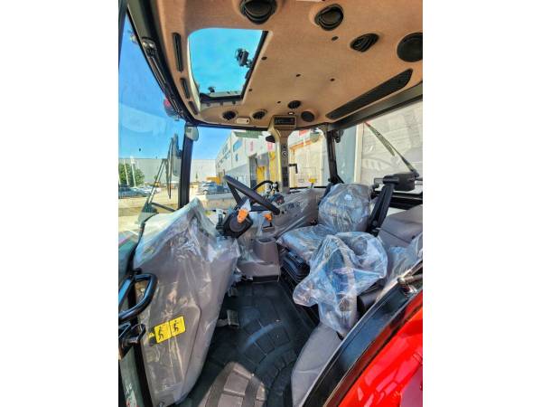 Трактор Case IH Farmall M 110 (2022)