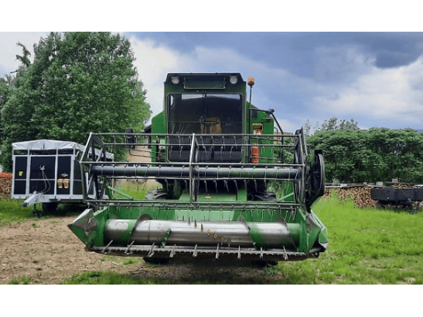 Комбайн John Deere 1155 (1992)