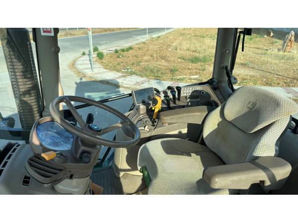 Трактор John Deere 6150R (2015)