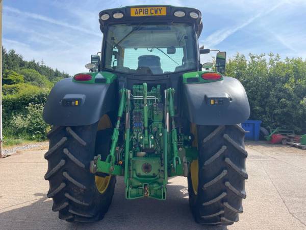 Трактор John Deere 6215R (2018)
