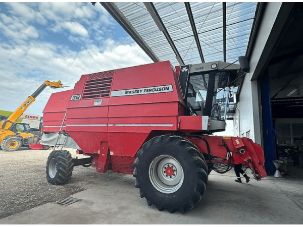 Комбайн Massey Ferguson 38 (1996)