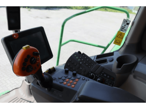 Комбайн John Deere S 690i (2015)
