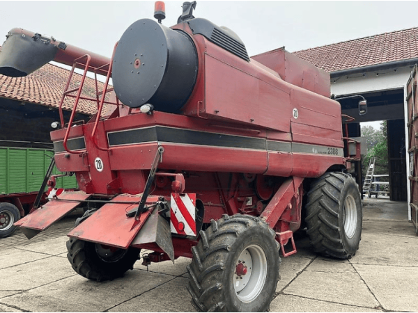 Комбайн Case IH 2388 (2000)