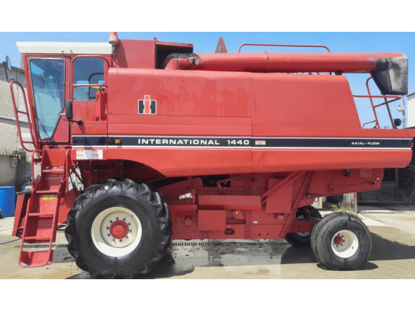 Комбайн Case IH 1440 (1985)
