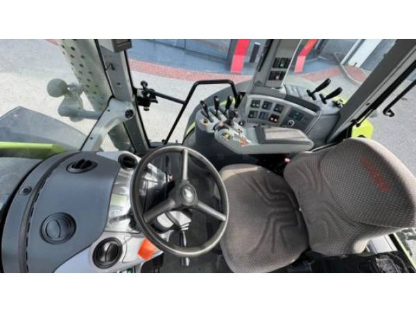 Трактор Claas Axion 820 (2009)