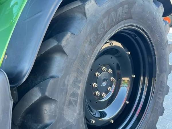 Трактор Valtra T202 (2011)