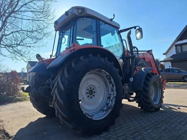 Трактор Massey Ferguson 5609 (2015)