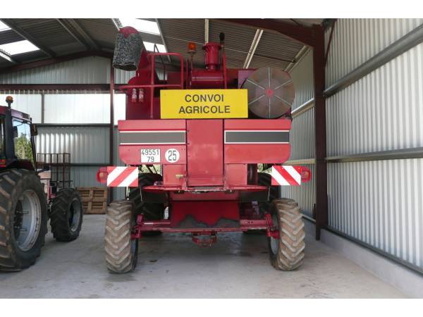 Комбайн Case IH 1660 (1988)