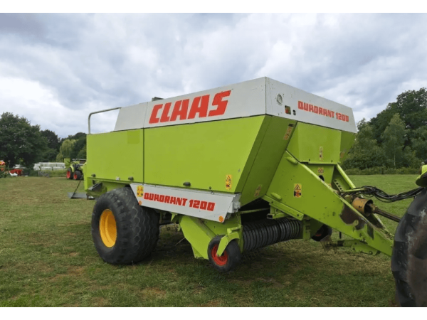 Прес-підбирач Claas Quadrant 1200 (1998)