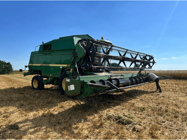 Комбайн John Deere 2266 (1998)
