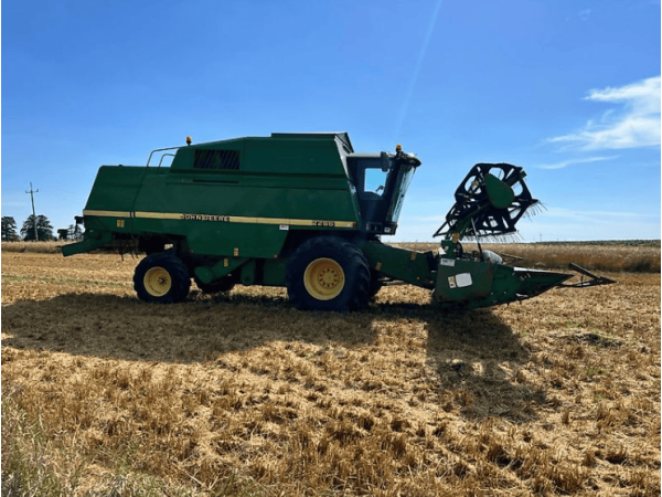 Комбайн John Deere 2266 (1998)