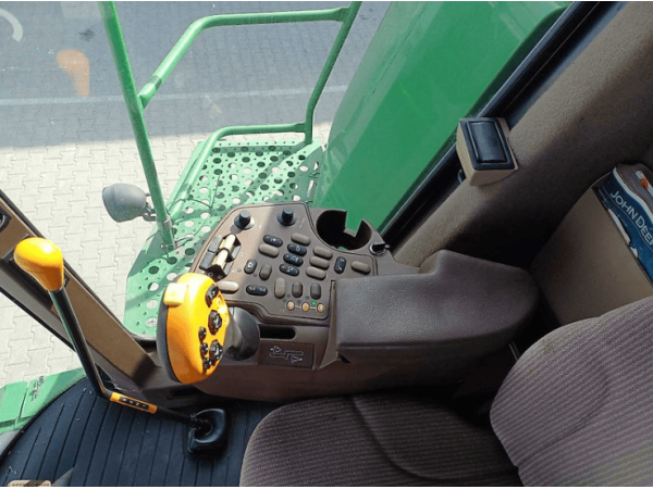 Комбайн John Deere 9660i WTS (2005)