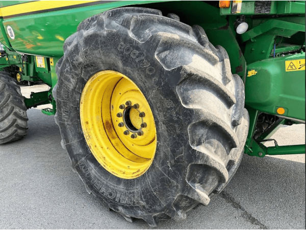 Комбайн John Deere S690i HM (2010)