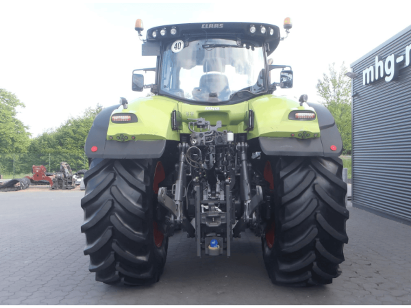 Трактор Claas Axion 920 (2013)