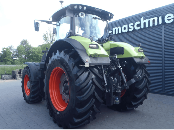 Трактор Claas Axion 920 (2013)