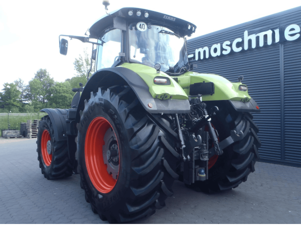 Трактор Claas Axion 920 (2013)