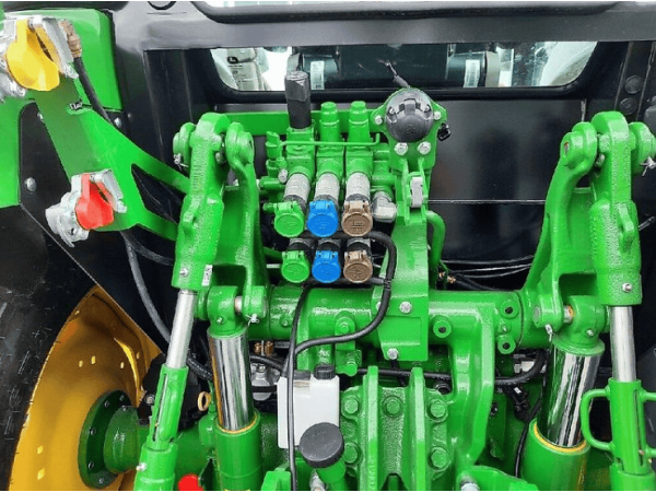 Трактор John Deere 5100M (2023)